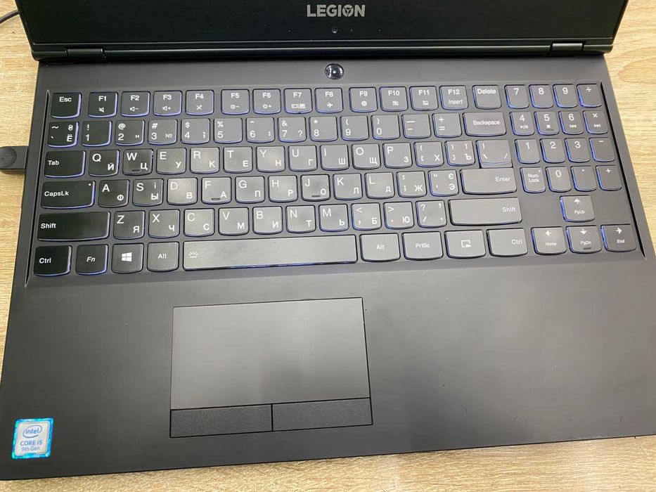 Продам ігровий ноутбук Lenovo Legion Y540-15IRH (81SX009TRA)