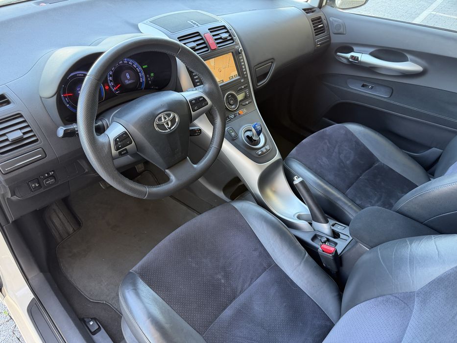 Toyota Auris 1.8 VVTi 136cv Hybrid Full Extras