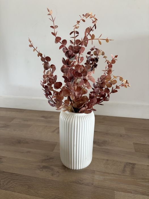 Vaso com planta artificial