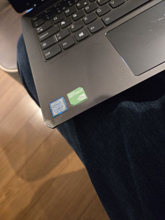 Portátil para peças