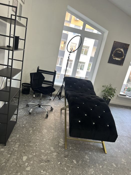 Коворкінг візажний стіл/кушетка від 1-ї години