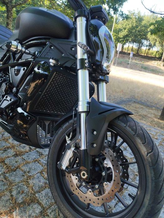 Mota benelli 502c Pouco Kms
