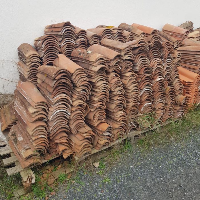 Telhas usadas 0,25€ cada