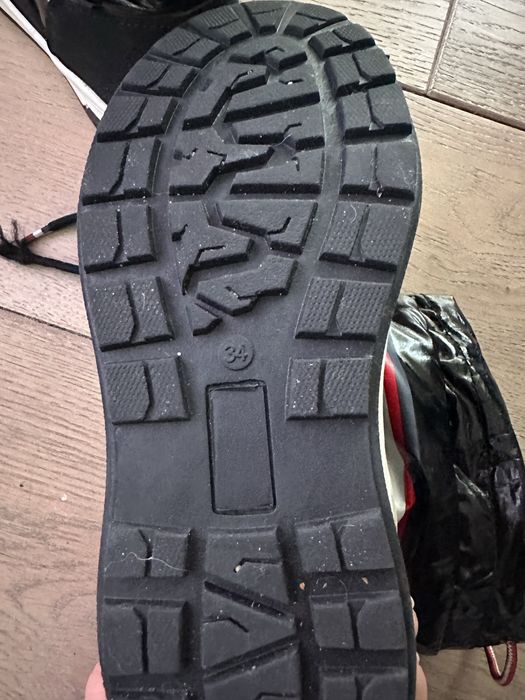 Buty zimowe Tommy Hilfiger 34 – dobry stan