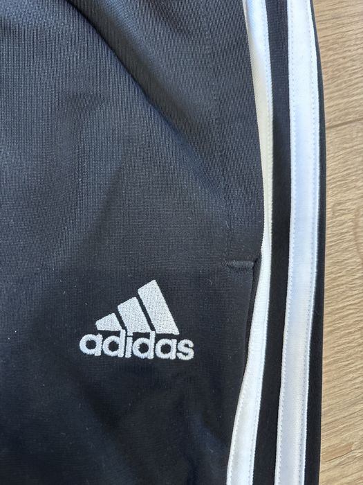 Спортивкі adidas оригінал