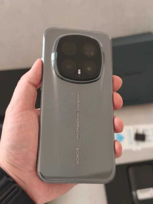 Honor Magic 8 RSR Porsche Edition - 16GB/512GB Cinza