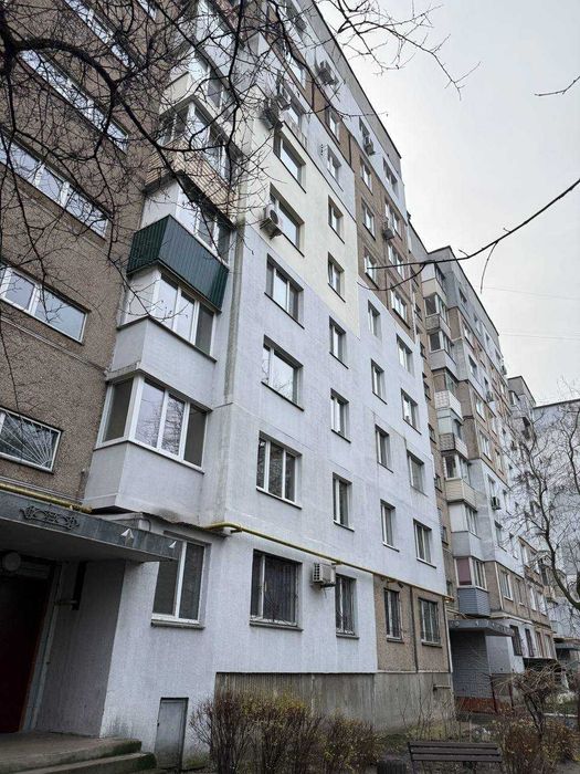 Продається 3-кімнатна квартира район Луначарського