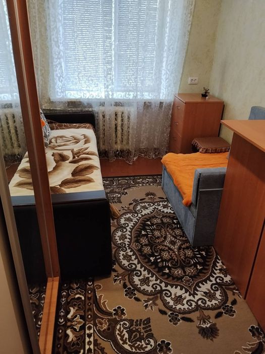 Продам власну Кімнату біля метро ХТЗ, 2 поверх, після ремонту