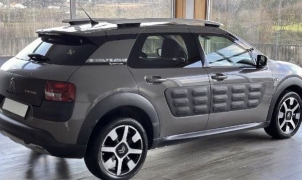 Citroën C4 Cactus 1.2 PureTech Rip Curl