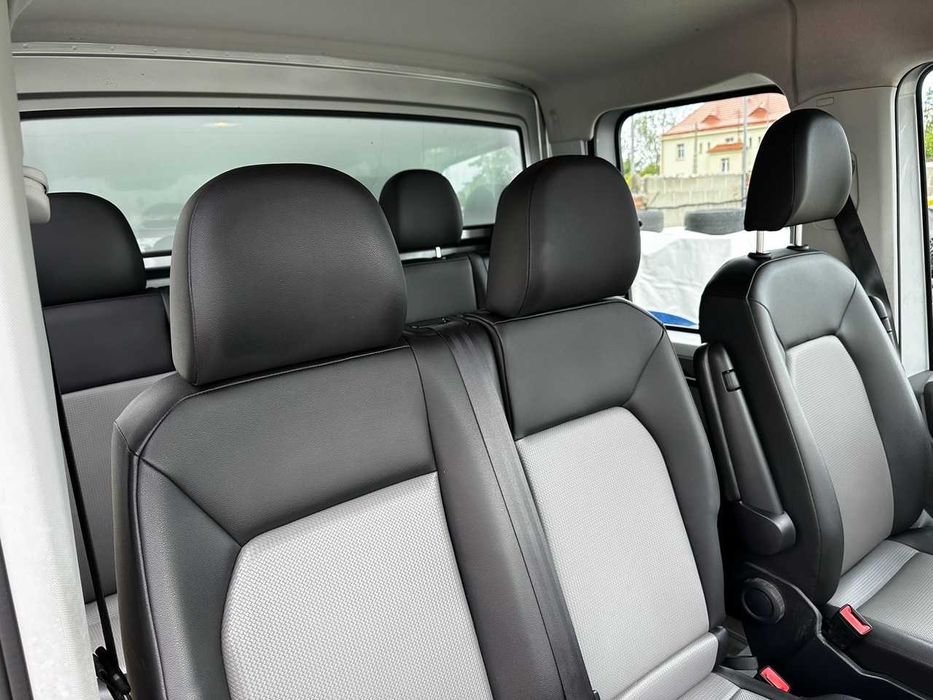 Transport Busem 7 - Osobowym, izoterma, 4x4, Kontener z wIndą, DOKA