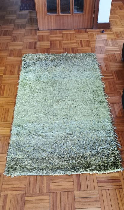 Tapete verde, de algodão para hall de entrada