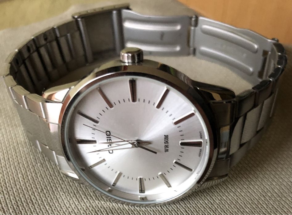 Zegarek Casio elegancki
