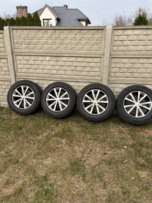 Felgi dodge durango 18 cali komplet