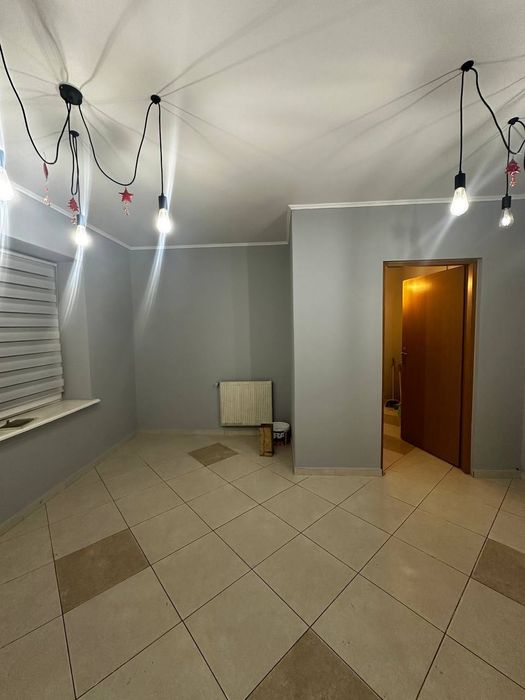 Оренда фасадного офісу 50 м2 в центрі міста