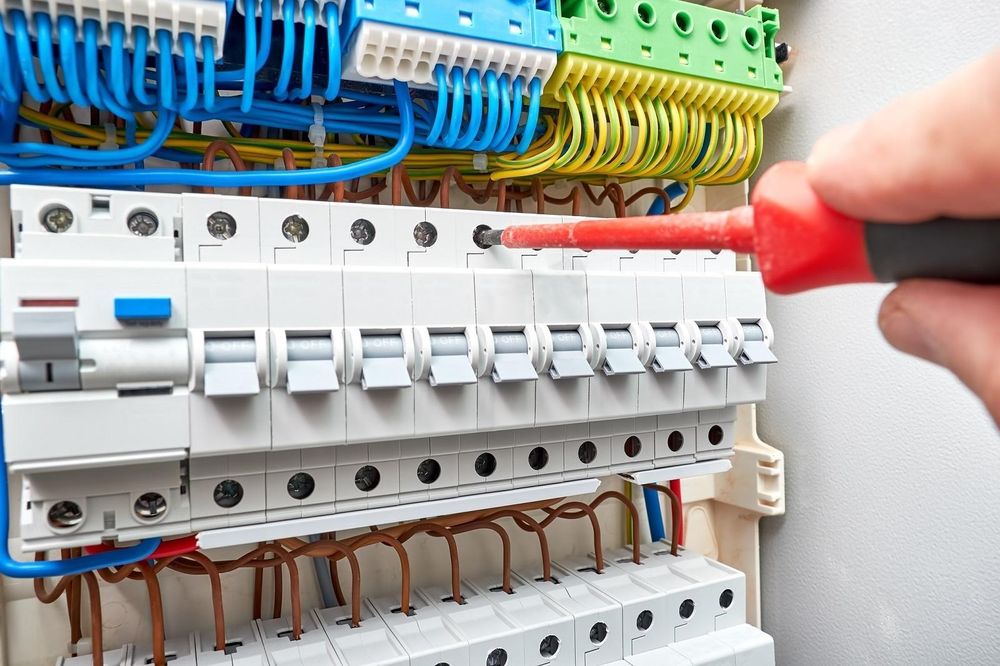Instalacje elektryczne, pomiary, monitoring, elektryk, płock, gostynin