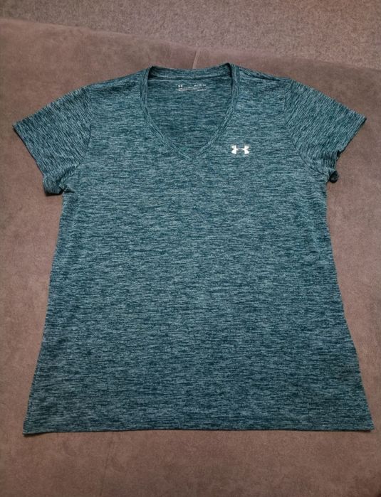 Продам фирменную спорт футболку женскую