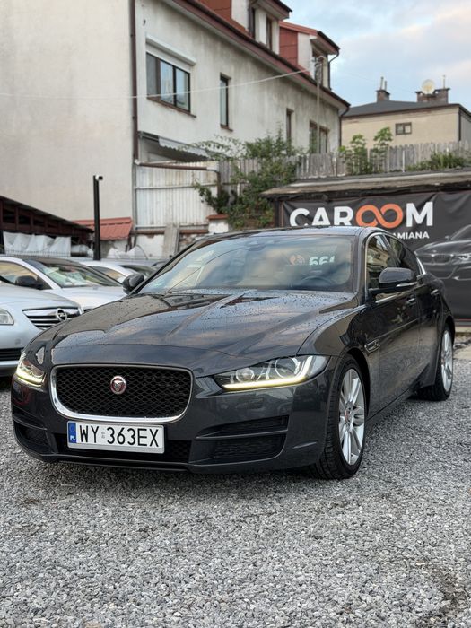 Jaguar XE