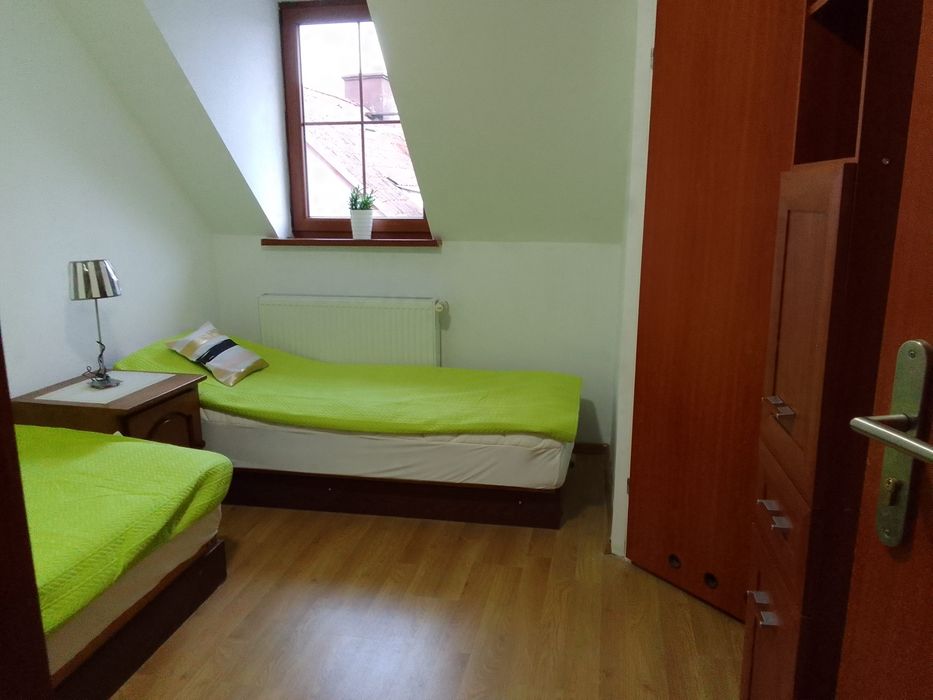 Wynajem pokoi z łazienkami na doby