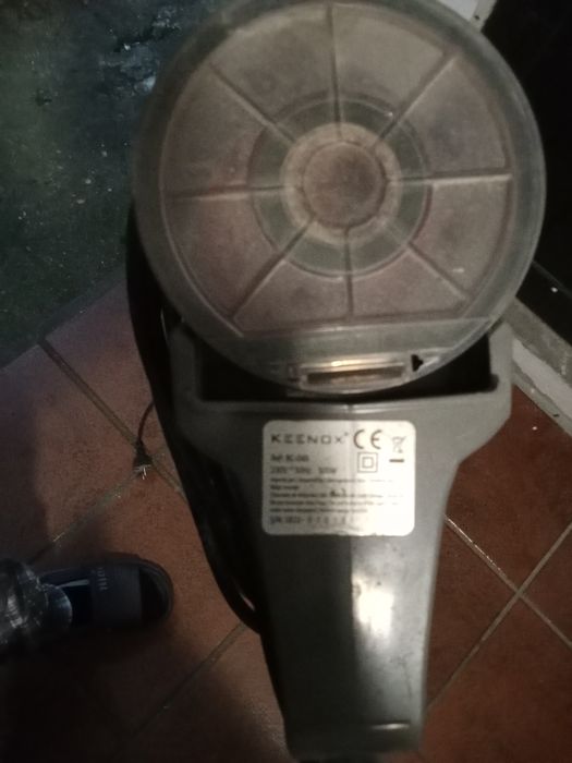 Aspirador vertical elétrico