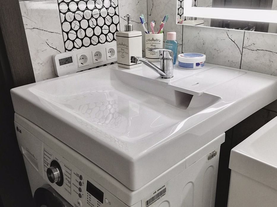 Раковина (умивальник) над пральною машиноб 60x70 +Кронштейни