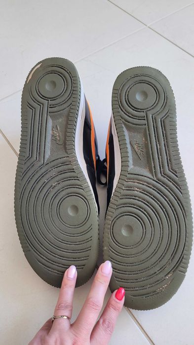 Buty NIKE AIR FORCE 1 - R. 46 (po dziecku) - stan b.dobry