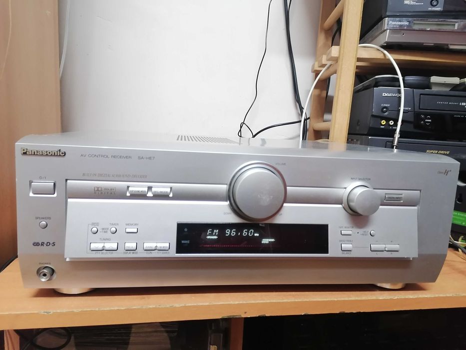 Amplituner Panasonic SA-HE7 (Technics)