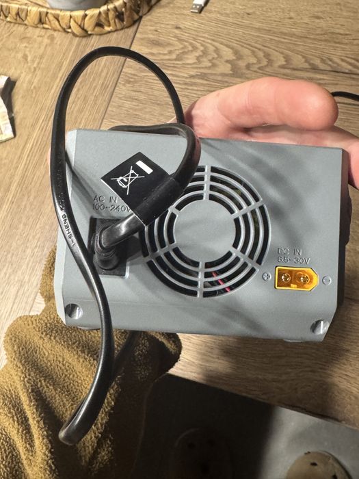 Зарядний пристрій HOTA D6 pro