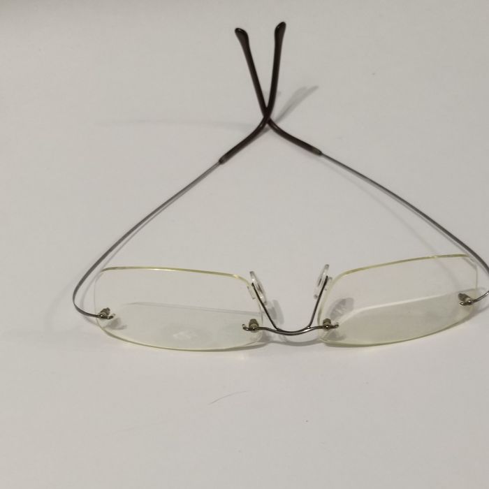 Aros de óculos (usado em bom estado)