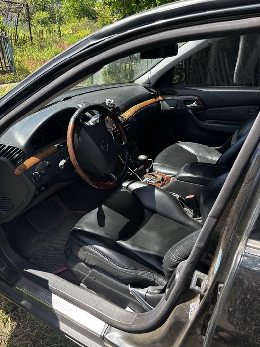 Продам мерседес 220