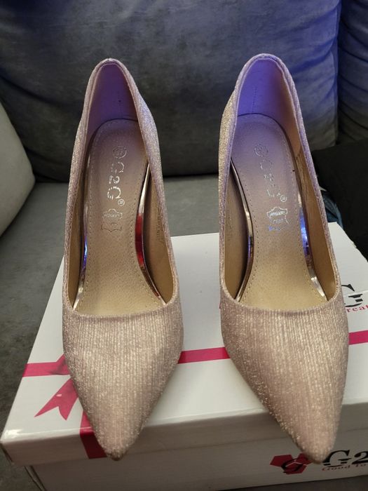 Nowe szpilki. Idealne na ślub