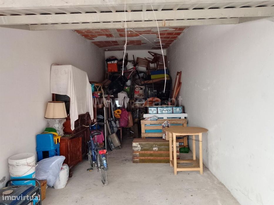 Garagem / Covilhã, Canhoso