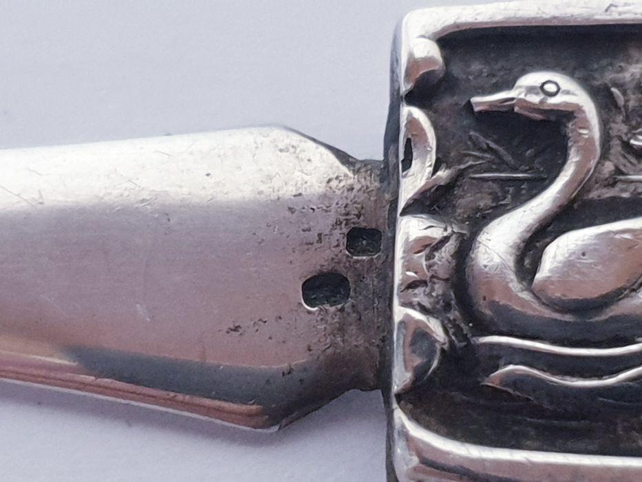 2 lindos colheres de bebé com cisnes vintage em prata portuguesa