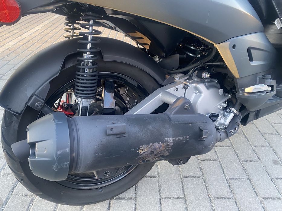 Продам максіскутер SYM Citycom 300i (2016)