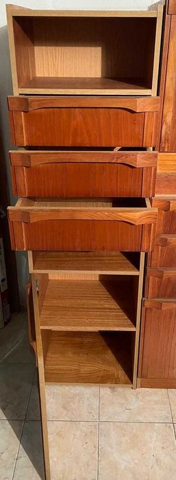 Conjunto 4 Módulos Madeira Vintage 165cm – Gavetas + Armários | 70€