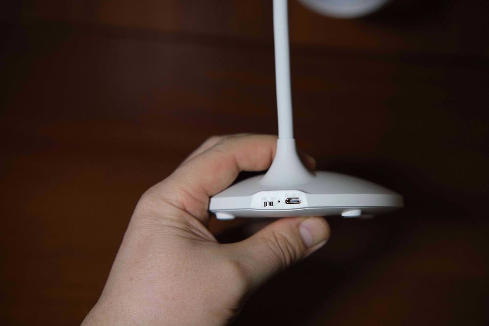 Настільна лампа з акб, LED світильник, розпродаж -50%