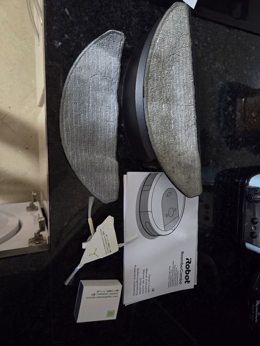 Aspirador e mopa Roomba combo i8