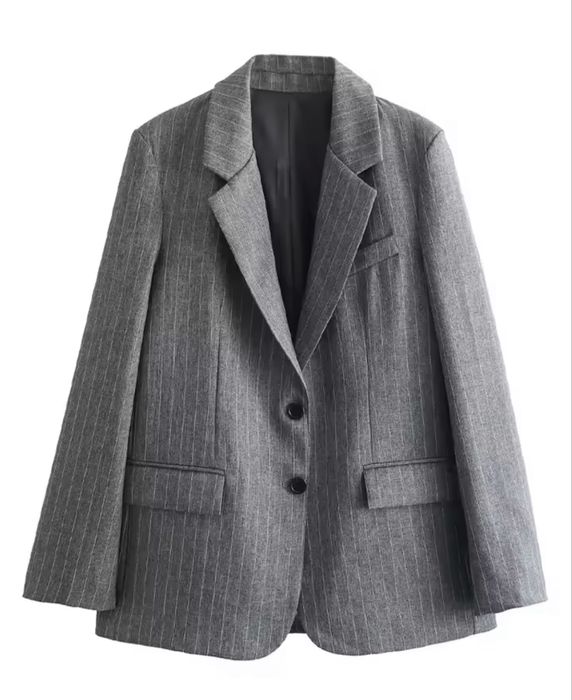 Женский пиджак в полоску