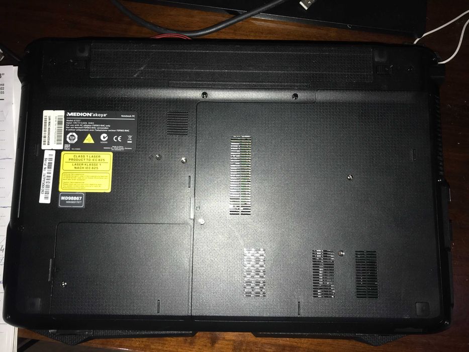 Продам 17 ти дюймовый ноут Medion Akoya E7227 / MD98867 i5-4210M/аккум
