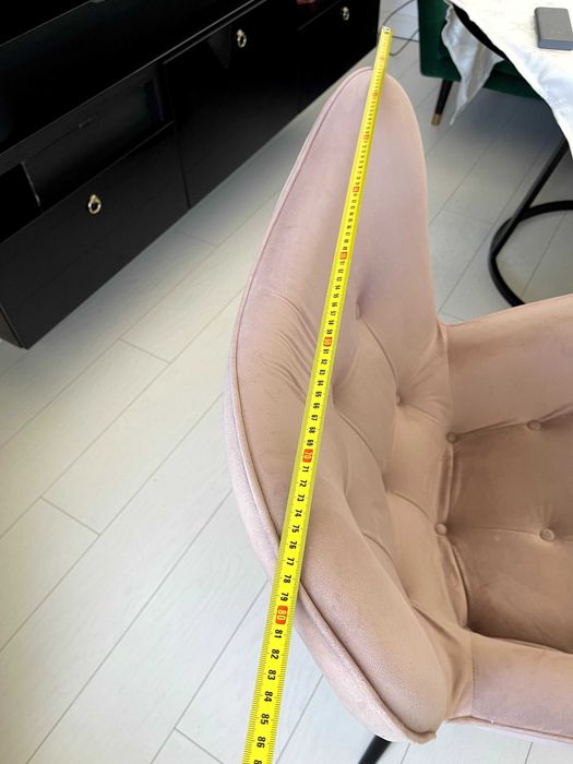 Fotel uszak welurowy VICKY Kare Design różowy
