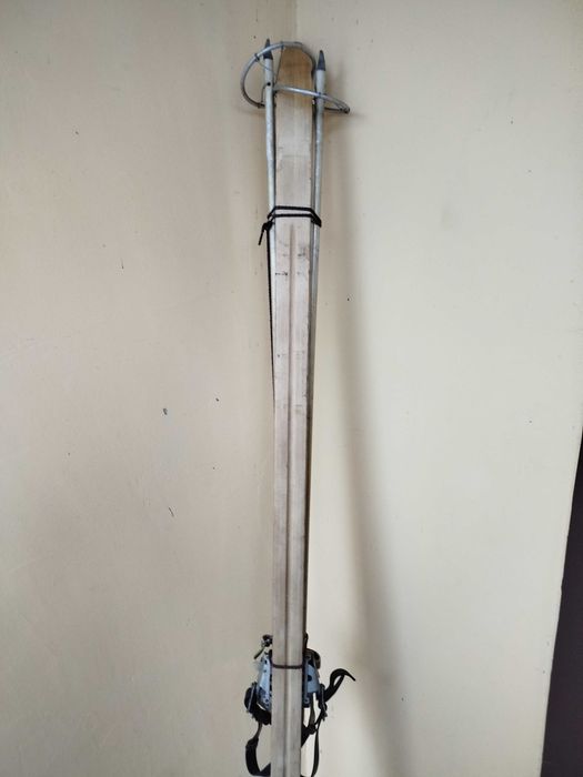 Лижі Нововятск 214см з палками Лижи