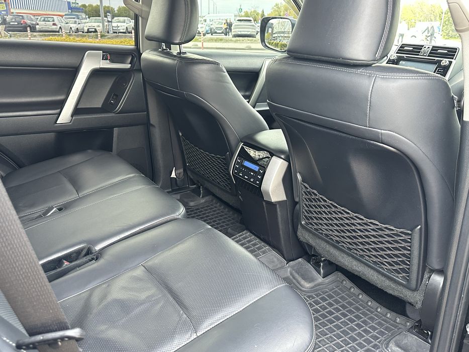 Toyota Land Cruiser Prado 2019