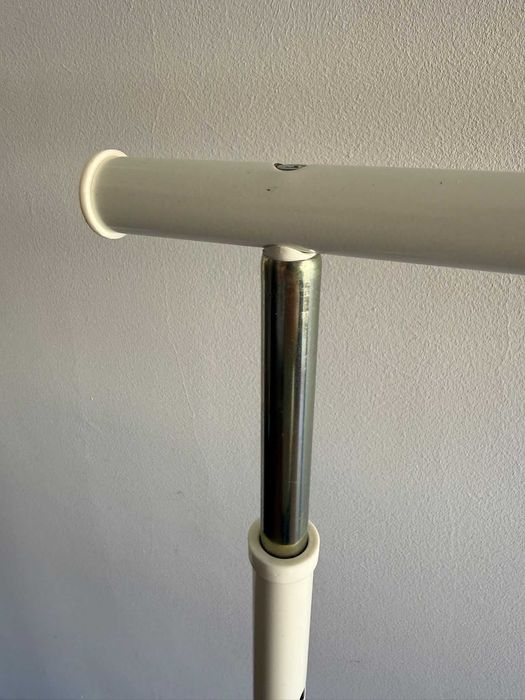 Charriot Metálico Branco com Rodas e Prateleira (Altura Ajustável)