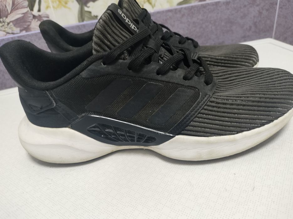 Кросівки чоловічі 43 Adidas: 730 грн. - Другие кроссовки Фастов на Olx