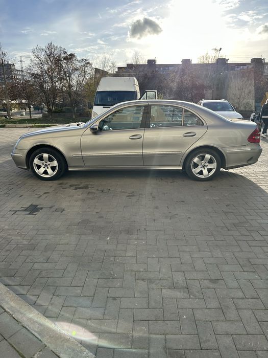 Продам w211   2.7