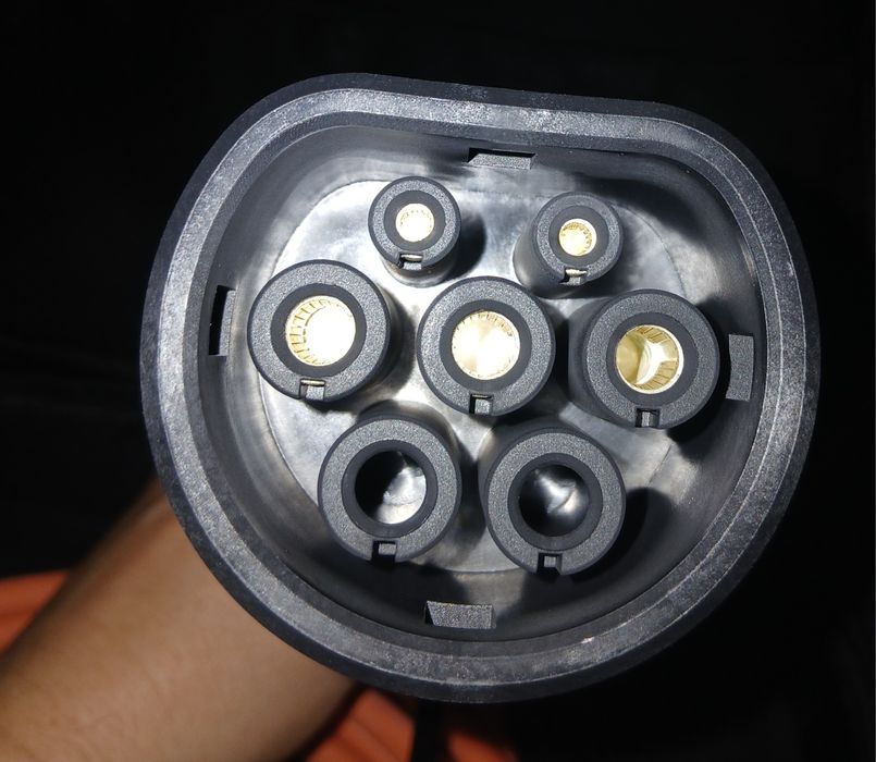 Зарядне до електромобілля