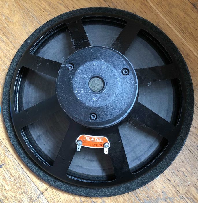 Підсилювач Усилитель підсилювач  XT 2000  микрофон