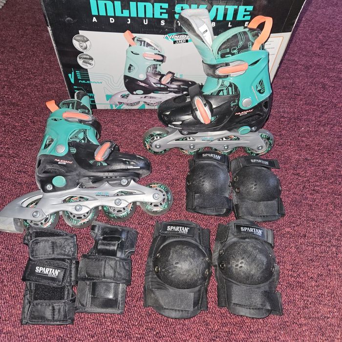 Комплект дитячих розсувних роликів  30,31,32,33, наколінники, налокотн