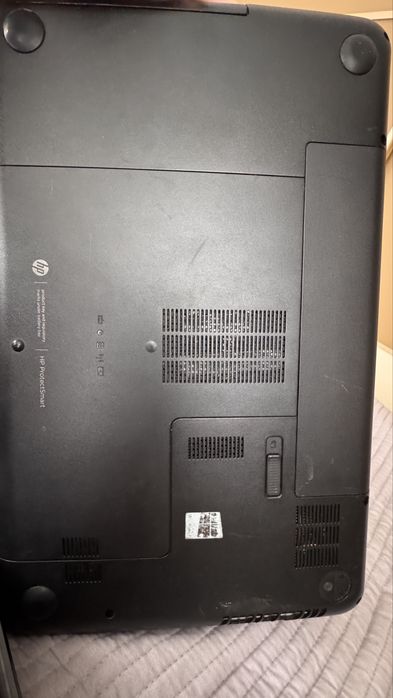 Ноутбук hp на запчастини