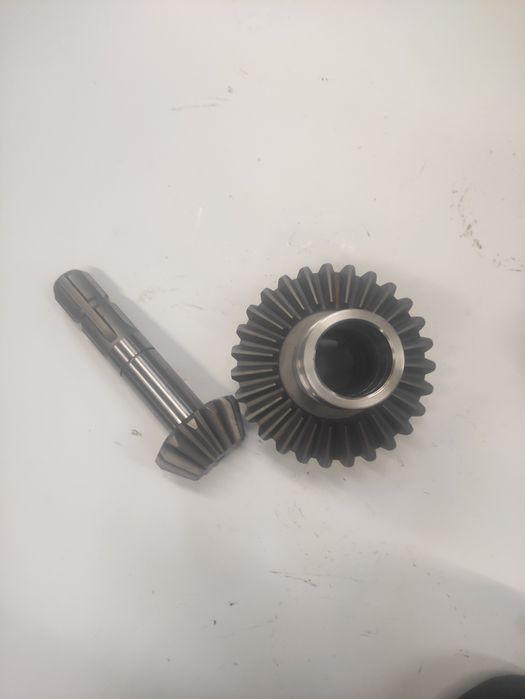 Kół zębate stożkowe przekładni Krone Titan 13/27, sprzęgło kłowe 
Koła