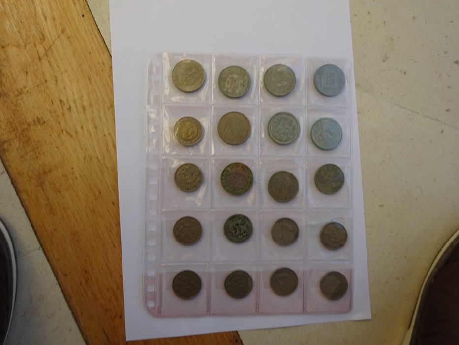 Numismatica -- Moedas Portuguesas